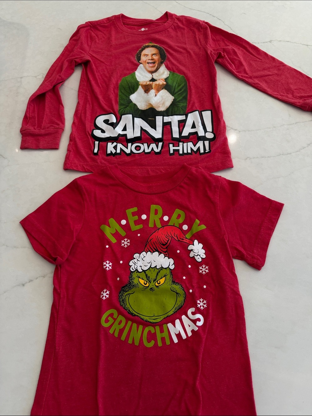 Hybrid Apparel Red Kids' Holiday Graphic Tees - Grinch & 'Santa! I Know Him!'